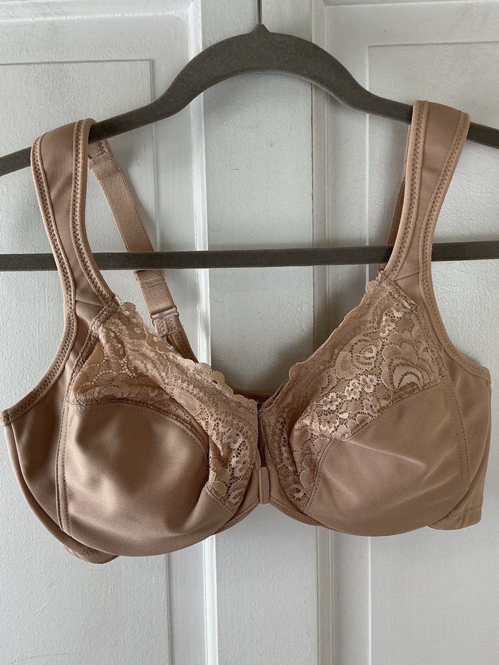 Glamorise 1245 Wonderwire Front Closure Bra 36C